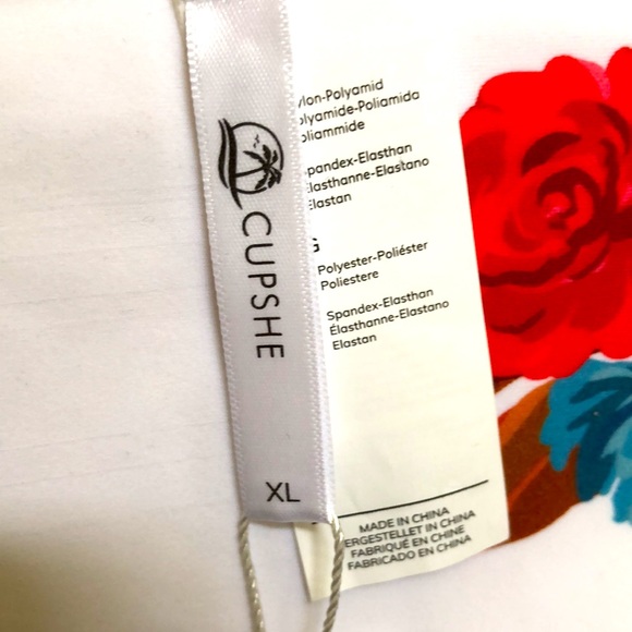 New women’s Cupshe floral bikini bottoms.  Size XL. Ties at sides. - Picture 9 of 11